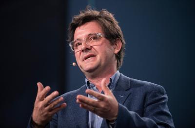 Trebor Sholz at re:publica in Berlin. Photo by <a data-cke-saved-href="https://www.flickr.com/photos/re-publica/26728456081" href="https://www.flickr.com/photos/re-publica/26728456081" target="_blank">re:publica</a>. CC BY 2.0