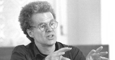 Erik Olin Wright, by Aliona Lyasheva. CC BY-SA 3.0